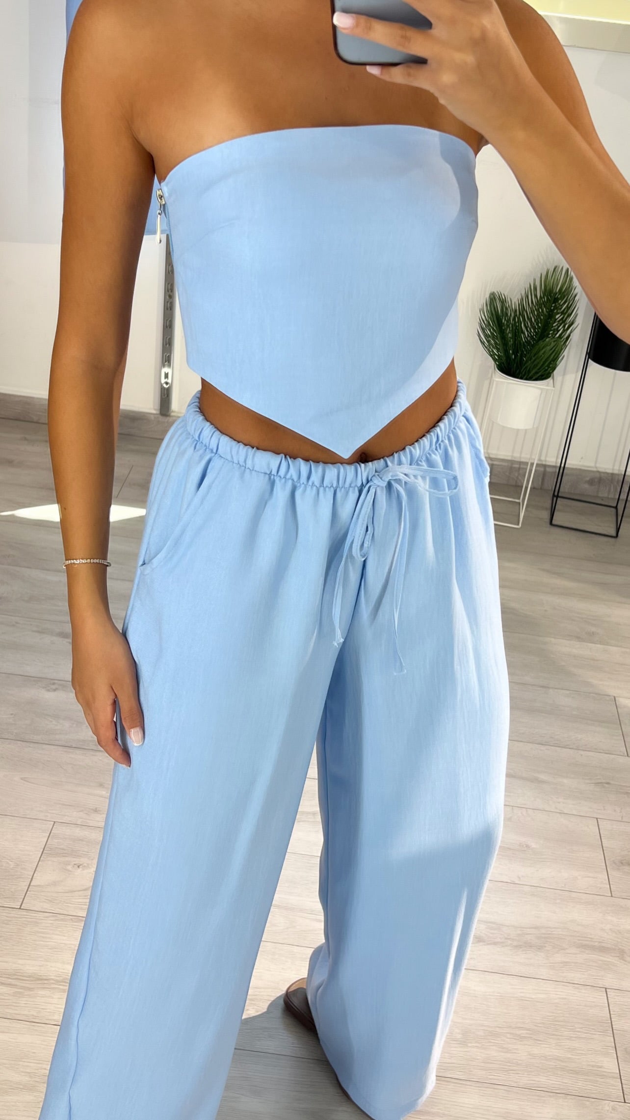 Ease Top