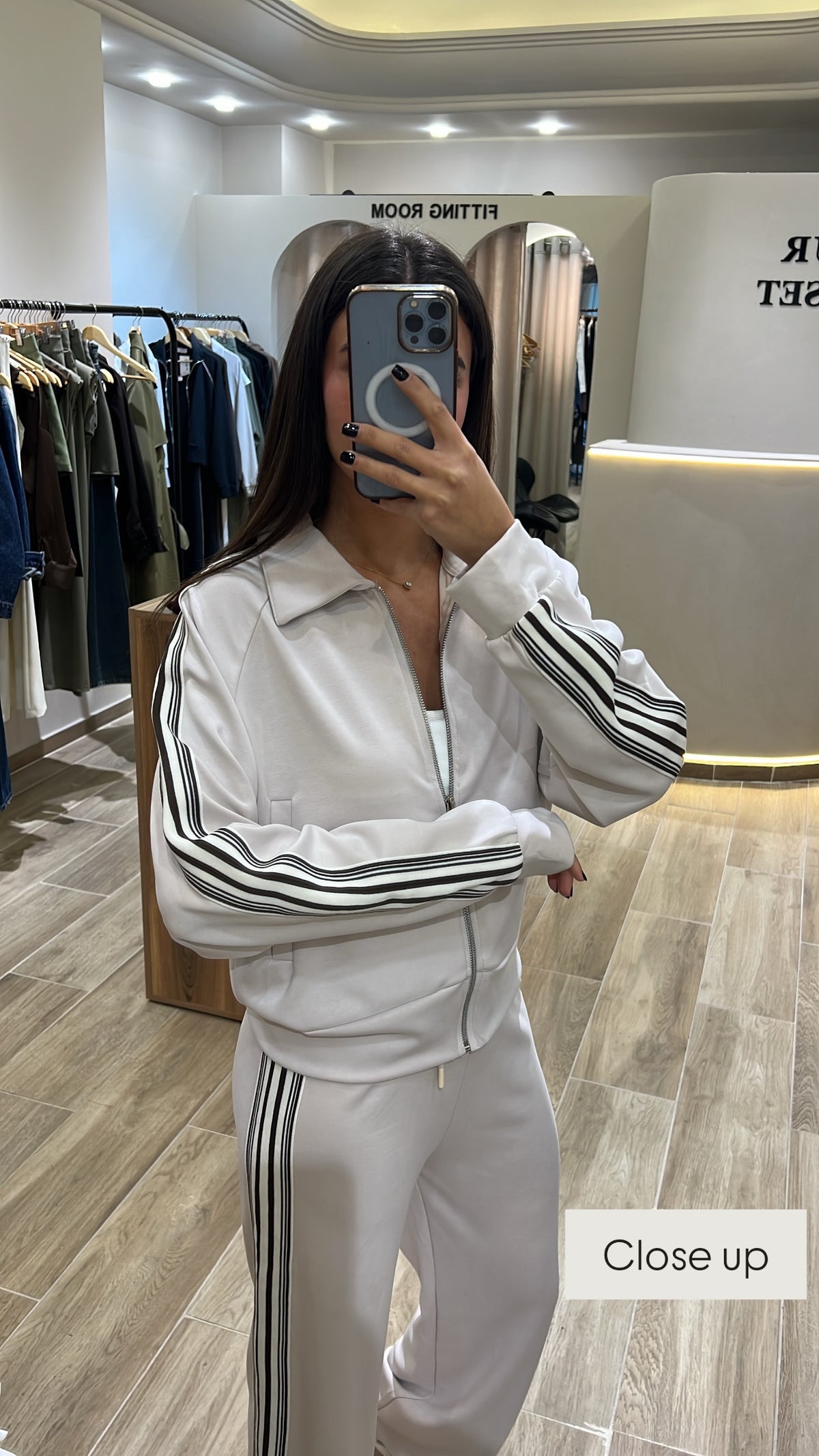 Beige oysho set with brown lines