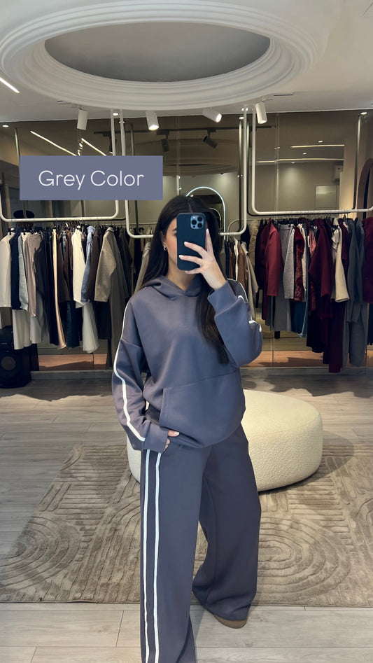 Off duty hoodie style