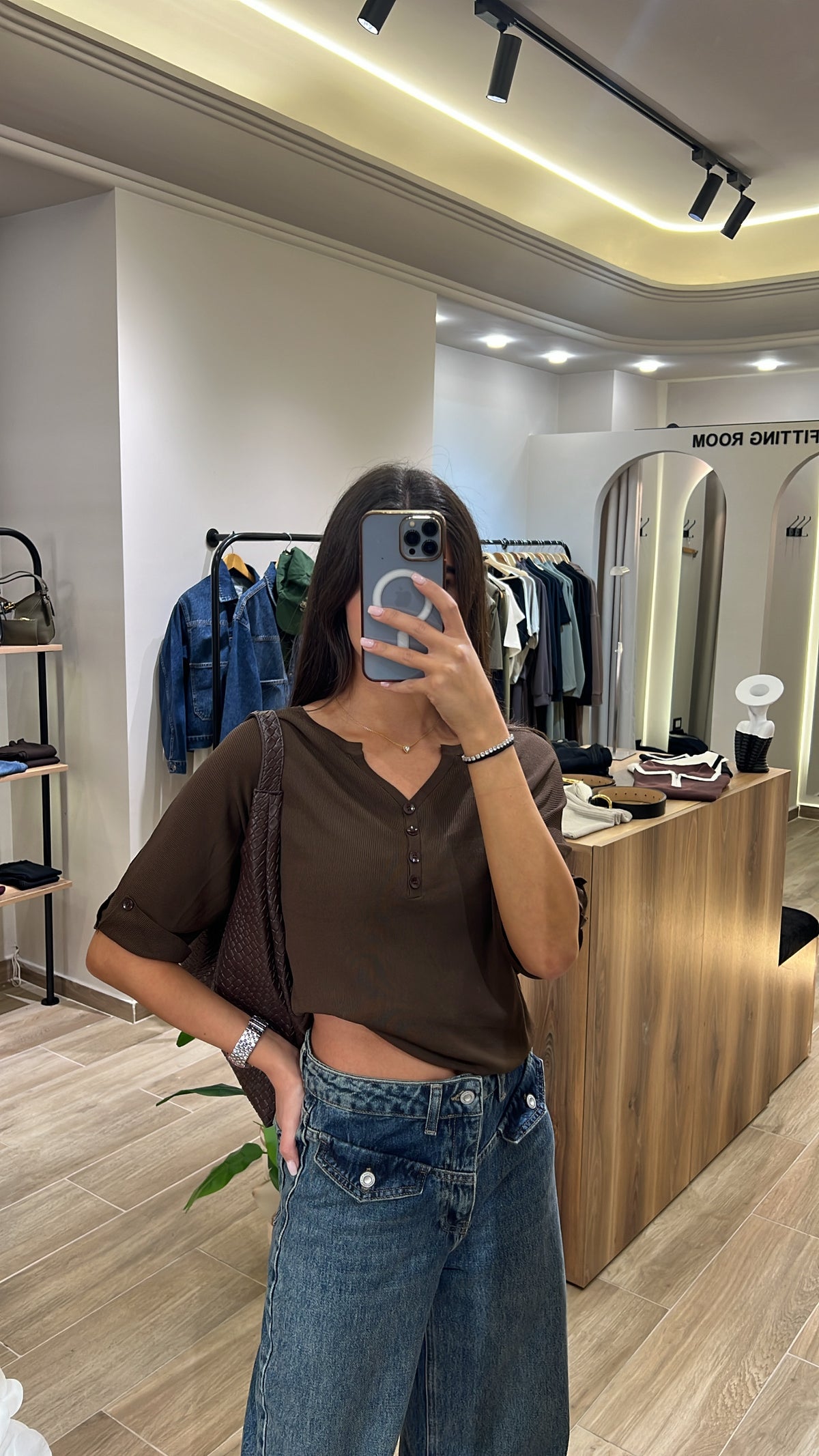 Short Sleeves Knit with Buttons